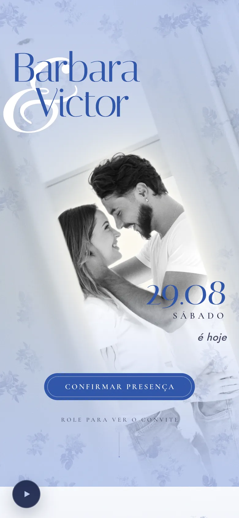 Capa do convite no celular, com os nomes do casal e o botão de confirmar presença